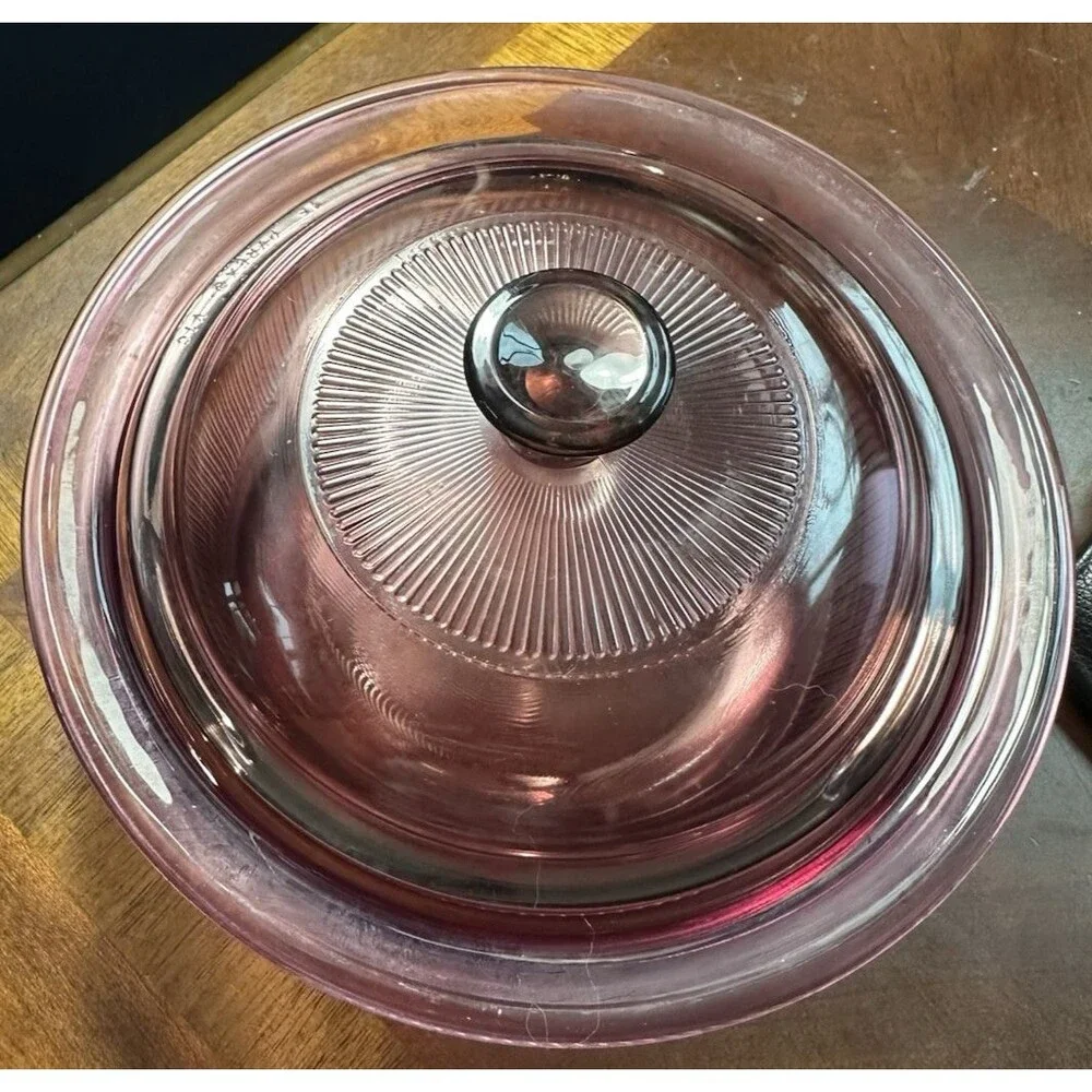 Visions Cranberry V-30-B Ribbed 24 oz bowl w/Pyrex V1C lid Pre-Owned